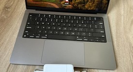 Good
													MacBook Pro 2021 - 14" - Apple M1 Pro 10-core, Silver, 1 TB, 16 GB, photo 3 of 5