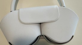 Used
													Apple AirPods Max - Silver, photo 4 of 5