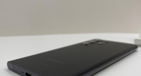 Mint
													Samsung Galaxy S22 Ultra - Unlocked, Black, 256 GB, 12 GB, SM-S908U1, photo 2 of 6