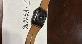 Good
													Apple Watch Series 5 40mm - Unlocked, Gray, A2094 Cellular, Aluminum, photo 2 of 7