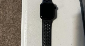 Mint
													Apple Watch SE 1st Gen 40mm - Unlocked, Gray, A2353 - Cellular, Nike, photo 4 of 12