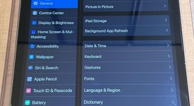 Good
													Apple iPad Pro 12.9" 1st Gen 2015 - Verizon, Silver, 256 GB, A1652, 1st Gen 2015, photo 2 of 14