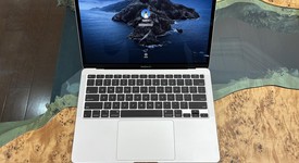 Good
													MacBook Air 2020 - 13" - I3, Silver, 256 GB, 8 GB, photo 3 of 10