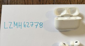 Used
													Apple AirPods Pro 2 - Lightning, photo 2 of 3