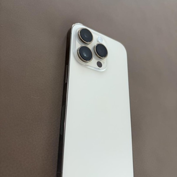 Apple iPhone 14 Pro - Unlocked, 128 GB, Gold, A2650