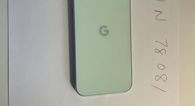 Mint
													Google Pixel 9 - Unlocked, Wintergreen, 128 GB, 12 GB, G2YBB, photo 4 of 5