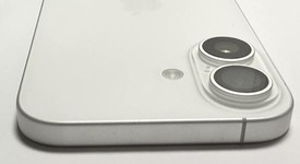 Good
													Apple iPhone 16 - Unlocked, White, 128 GB, A3081, photo 4 of 9