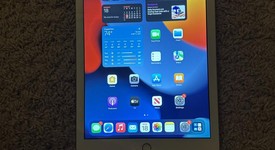 Mint
													Apple iPad 5th Gen - Wi-Fi, Gold, 32 GB, A1822, photo 1 of 7