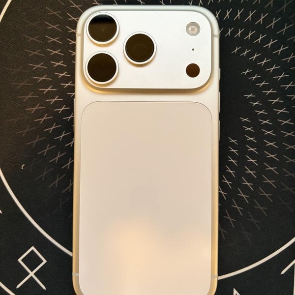 Apple iPhone 17 Pro - Unlocked, 256 GB, Silver, A3256