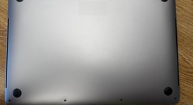 Good
													MacBook Pro 2017 (With Touch Bar) - 13" - I7, Gray, 1 TB, 16 GB, photo 5 of 16