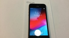 Good
													Apple iPhone SE 1st Gen 2016 - Verizon, Grey, 64 GB, A1662, photo 1 of 10