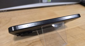 Mint
													Apple iPhone 16 Pro - Unlocked, Black, 128 GB, A3083, photo 5 of 7