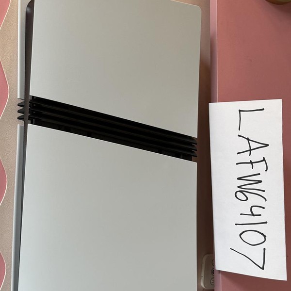 PlayStation 5 Pro (2024) - 2 TB, White