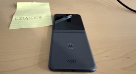 Mint
													Motorola Razr (2024) - Straight Talk, Gray, 256 GB, 8 GB, photo 5 of 6