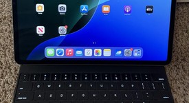 Mint
													Apple iPad Pro 12.9" 5th Gen 2021 - Unlocked, Gray, 512 GB, photo 2 of 14