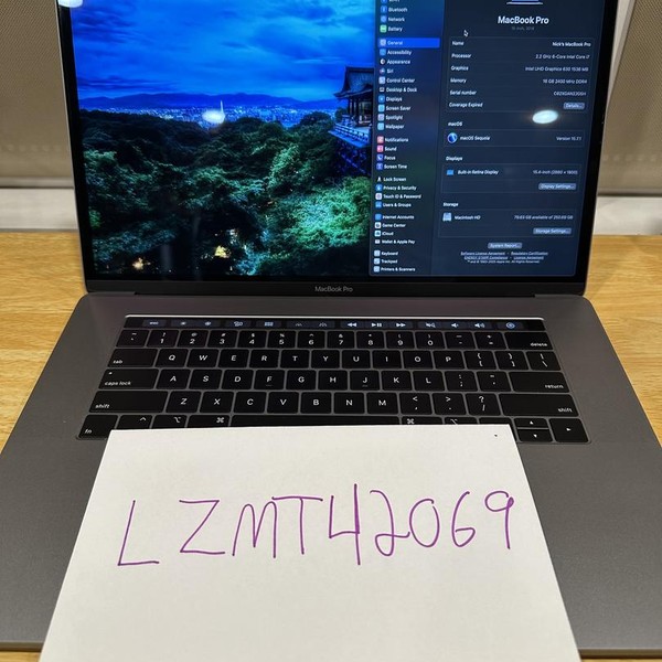 MacBook Pro 2018 (With Touch Bar) - 15 inch - 256 GB, Gray, 16 GB, Intel Core i7