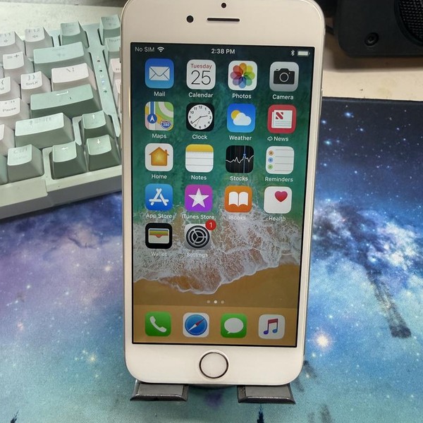 Apple iPhone 6 - AT&T, 64 GB, Silver, A1549