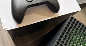 Mint
													Xbox Series X (2020) - Black, 1 TB, standard, photo 1 of 11