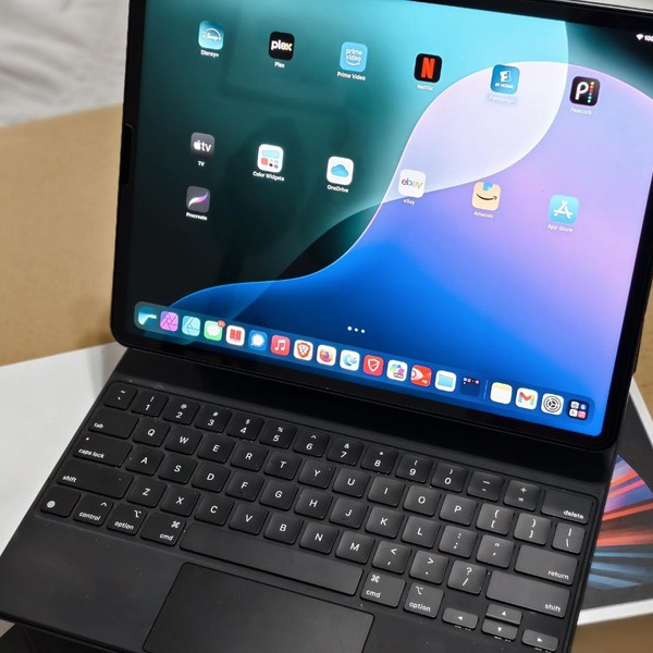 Apple iPad Pro 12.9 inch 5th Gen 2021 - Verizon, 256 GB, Gray