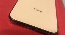 Mint
													Apple iPhone Xs - Verizon, Gold, 256 GB, A1920, photo 2 of 6