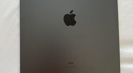 Mint
													Apple iPad Pro 12.9" 6th Gen 2022 - Wi-Fi, Gray, 128 GB, photo 2 of 6