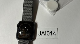 Good
													Apple Watch Series 6 44mm - Unlocked, Gray, A2294 - Cellular, Aluminum, photo 4 of 6