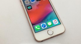 Good
													Apple iPhone SE 1st Gen 2016 - Sprint, Rose Gold, 16 GB, A1723, photo 2 of 12