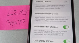 Good
													Apple iPhone SE 3rd Gen 2022 - Unlocked, Red, 128 GB, A2595, photo 2 of 6