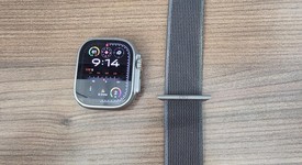 Good
													Apple Watch Ultra 2 49mm - Unlocked, Natural, A2986, photo 4 of 17