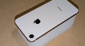 Good
													Apple iPhone 8 - Verizon, Gold, 128 GB, A1863, photo 1 of 14