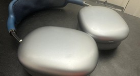 Used
													Apple AirPods Max - Sky Blue, photo 3 of 6