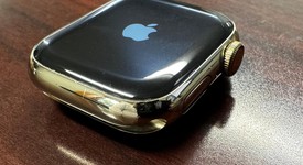 Good
													Apple Watch Series 7 41mm - Unlocked, Gold, A2475 - Cellular, Stainless, photo 3 of 4