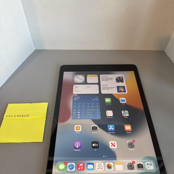 Apple iPad 9th Gen - Wi-Fi, 256 GB, Gray, A2602