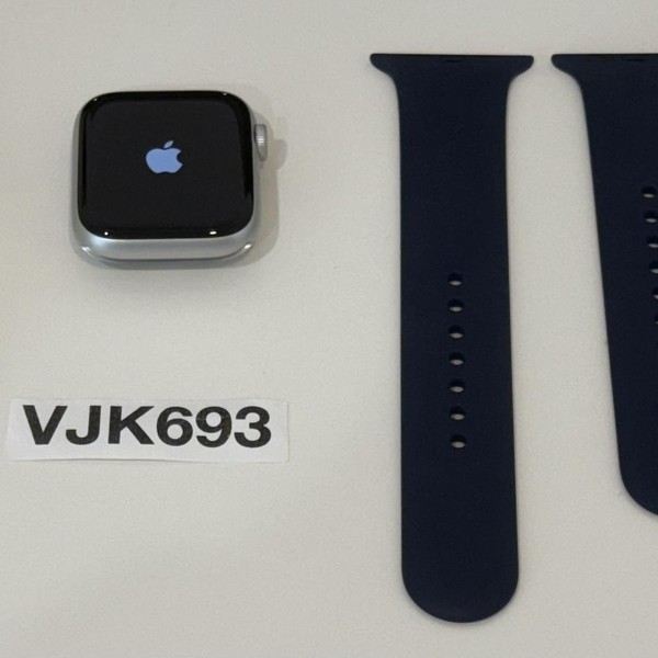 Apple Watch SE (2nd Gen) 44mm - Silver, A2723 - GPS, Aluminum