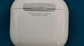 Used
													Apple AirPods 4th Gen - Active Noise Cancellation, photo 3 of 5