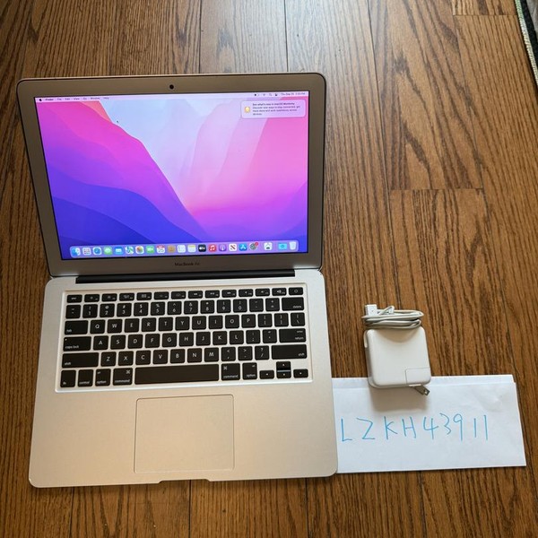 MacBook Air 2017 - 13 inch - I5, Silver, 128 GB, 8 GB