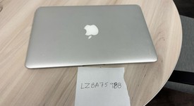 Good
													MacBook Air 2012 - 11" - Silver, 64 GB, 4 GB, photo 2 of 3