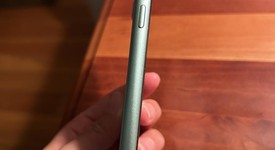 Mint
													Apple iPhone 11 - AT&T, Green, 128 GB, A2111, photo 4 of 8