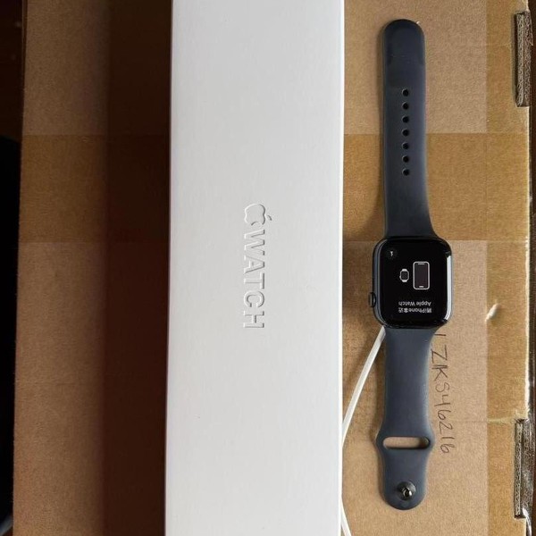 Apple Watch Series 8 45mm - Unlocked, Midnight, A2774 - Cellular, Aluminum