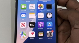 Good
													Apple iPhone 11 Pro Max - Unlocked, Green, 256 GB, A2161, photo 2 of 12