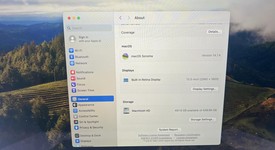 Fair
													MacBook Pro 2018 (With Touch Bar) - 13" - I7, Silver, 512 GB, 16 GB, photo 5 of 11