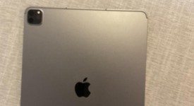 Mint
													Apple iPad Pro 12.9" 6th Gen 2022 - Unlocked, Gray, 256 GB, photo 2 of 10