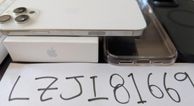 Good
													Apple iPhone 16 Pro Max - Unlocked, White, 256 GB, A3084, photo 4 of 7