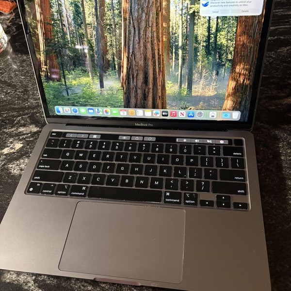 MacBook Pro 2022 - 13 inch - 512 GB, Gray, 16 GB, Apple M2