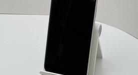 Mint
													Apple iPhone Xr - Unlocked, White, 64 GB, A1984, photo 3 of 6