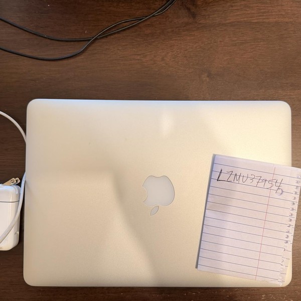 MacBook Pro 2013 (Retina) - 13 inch - Silver, 256 GB, 8 GB