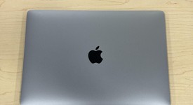 Good
													MacBook Air 2020 - 13" - Apple M1, Gray, 256 GB, 8 GB, photo 3 of 9