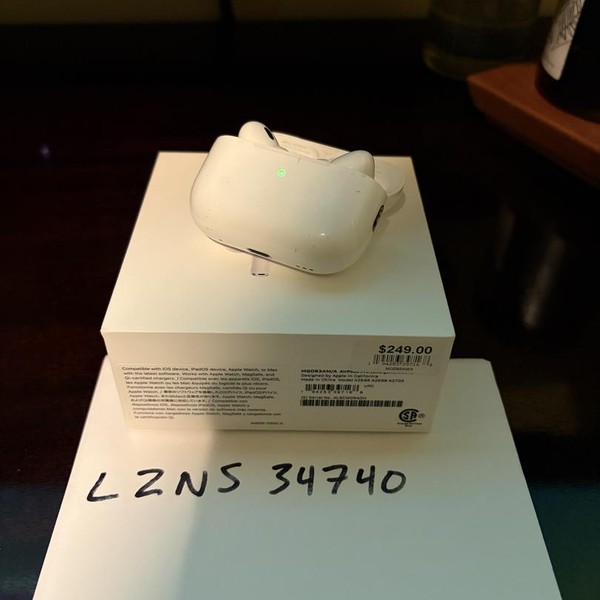 Apple AirPods Pro 2 - USB-C