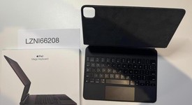 Used
													Apple Magic Keyboard for iPad Pro - Black, photo 4 of 4