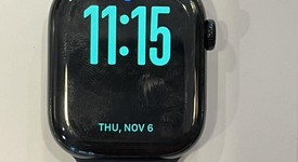 Mint
													Apple Watch Series 11 42mm - Unlocked, Jet Black, A3335 - Cellular, Aluminum, photo 3 of 6